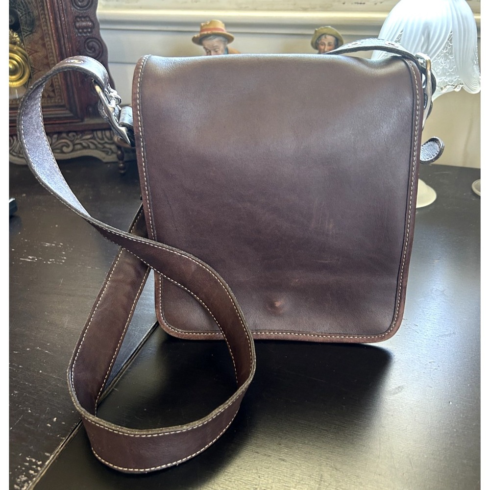 2002 Vintage Coach Legacy 9335 Flap Shoulder Crossbody Bag Dark Brown Leather